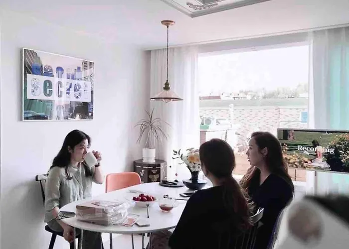 Secret , Korean Traditional And Morden Mix Design Villa