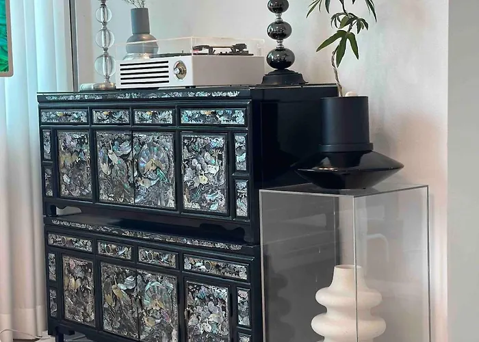 Secret , Korean Traditional And Morden Mix Design Villa