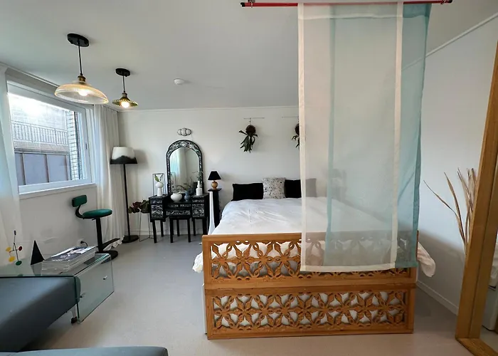 Secret , Korean Traditional And Morden Mix Design Villa